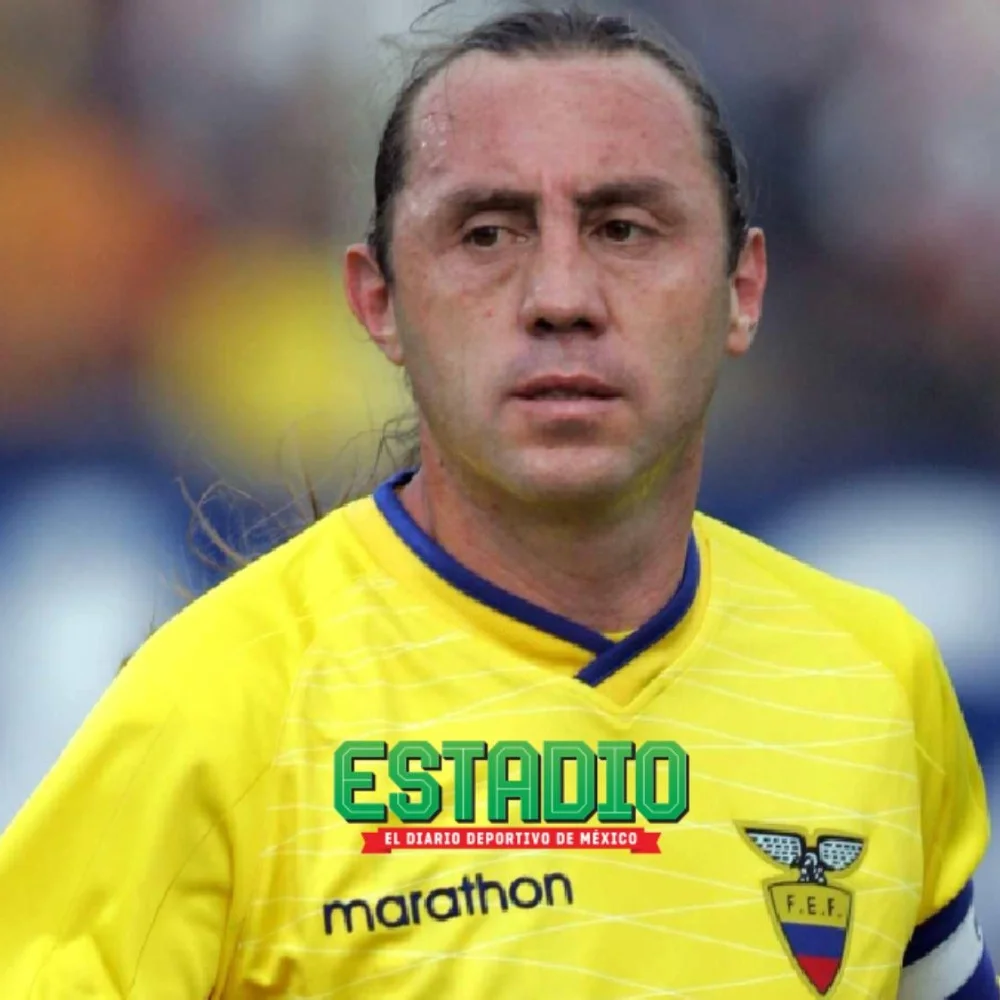 "México contra Ecuador será un juego... aburrido", señala Alex Aguinaga