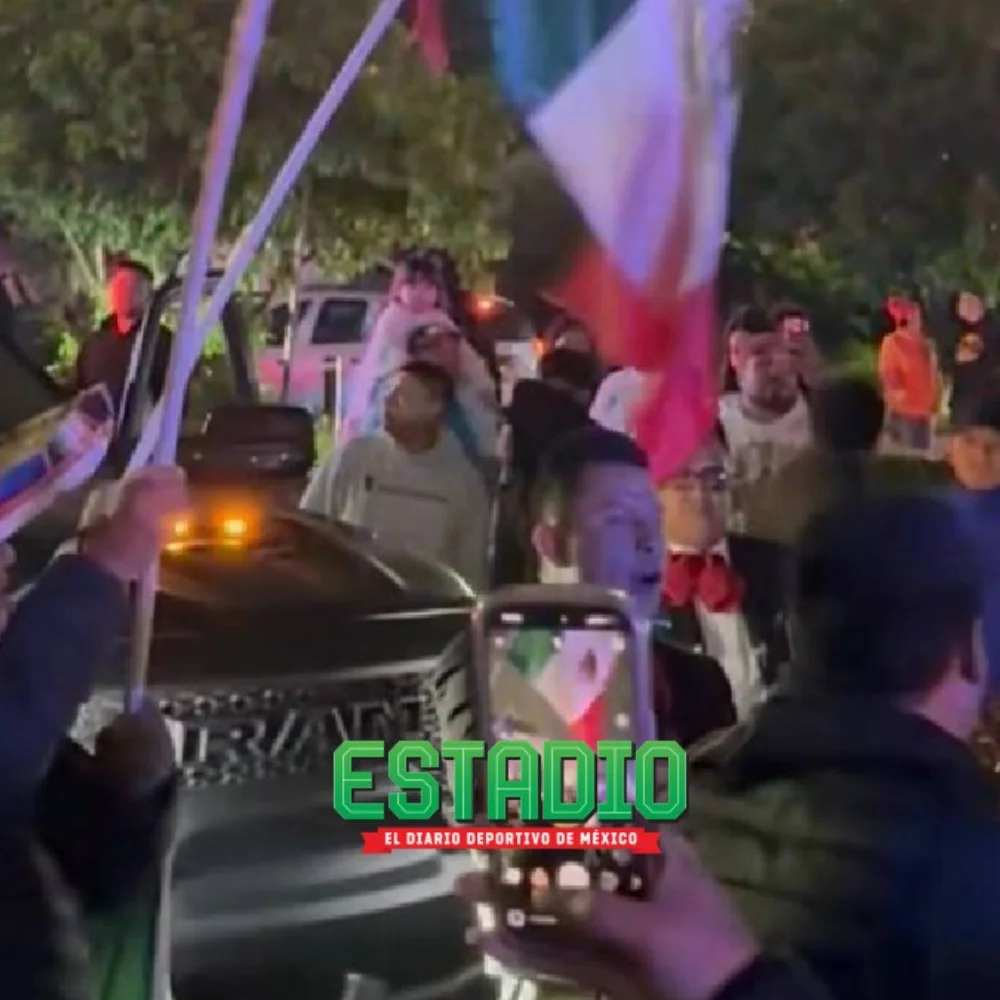 ¡Serenata de ruido! Mexicanos arman el 'carnaval' en el hotel de Ecuador para evitar que duerman