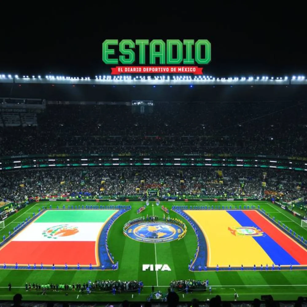 Estadio Azteca se olvida de la diplomacia: Abucheos inundan himno de Ecuador