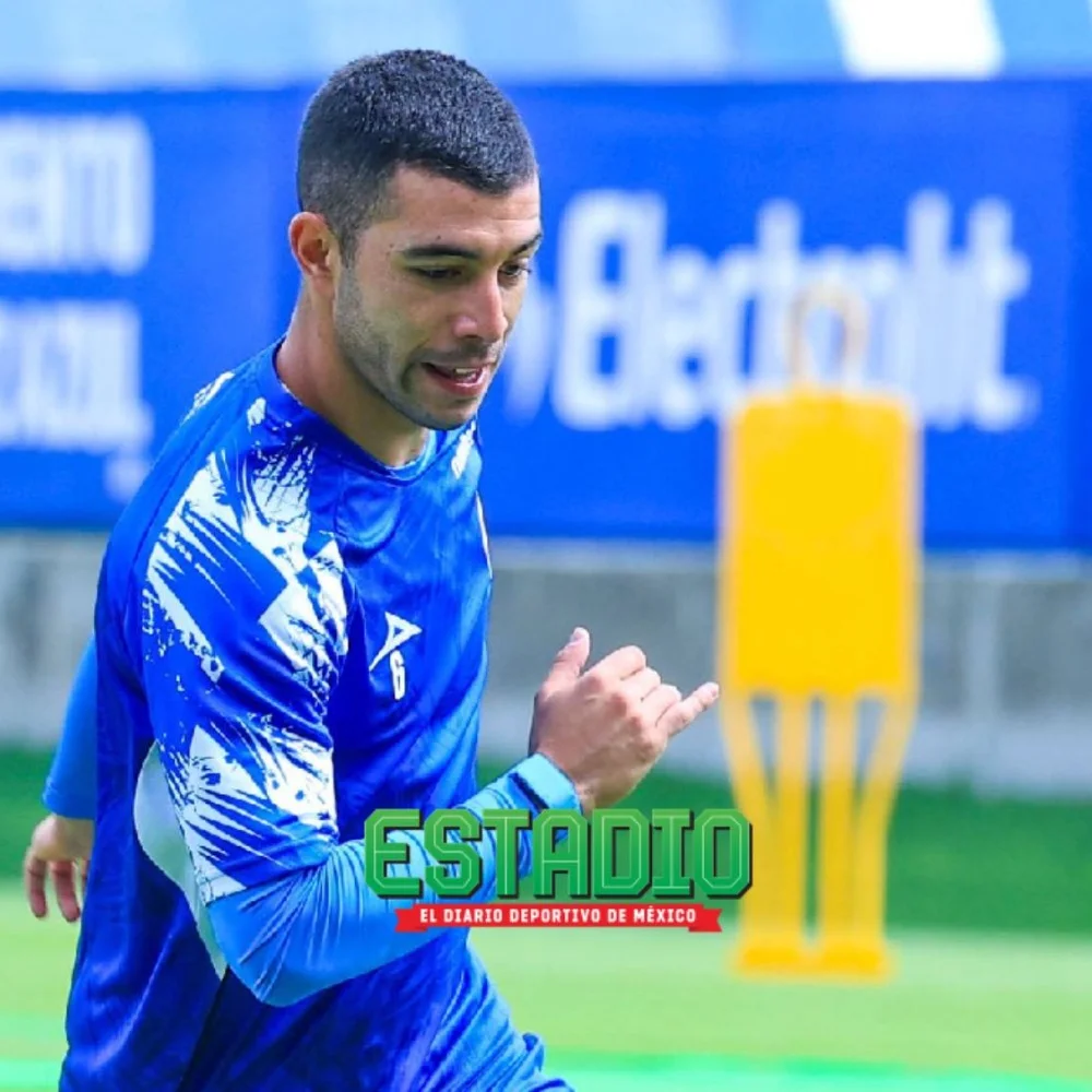Regresó el 'Capitán': Erik Lira reporta con Cruz Azul y apunta a la Jornada 1 contra San Luis