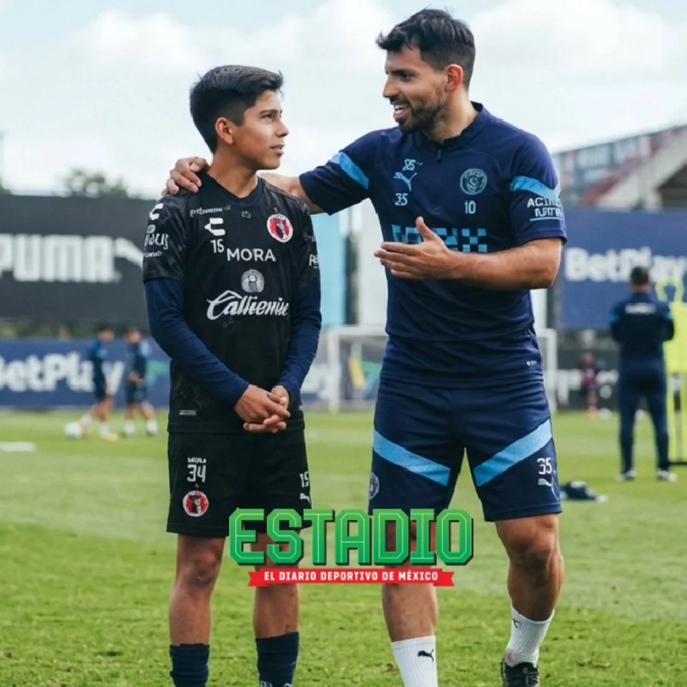 Kun Agüero envía una dura advertencia a Gilberto Mora sobre su carrera