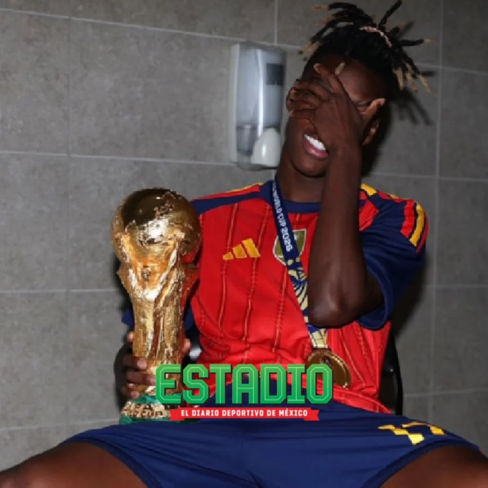 ¡Gran gesto! Nico Williams conmueve al dedicarle su medalla de campeón del mundo a su madre