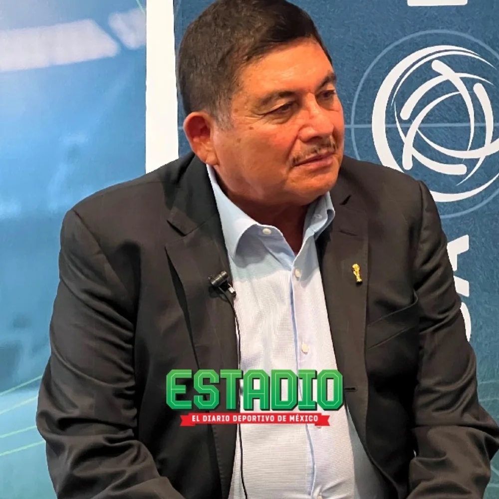 José Vázquez seguirá 4 años más como Presidente de la Liga Premier
