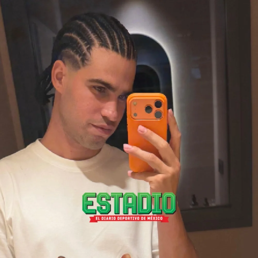 Carlos Alcaraz estrena atrevido look con trenzas en el pelo a dos semanas de su regreso en el Cincinnati