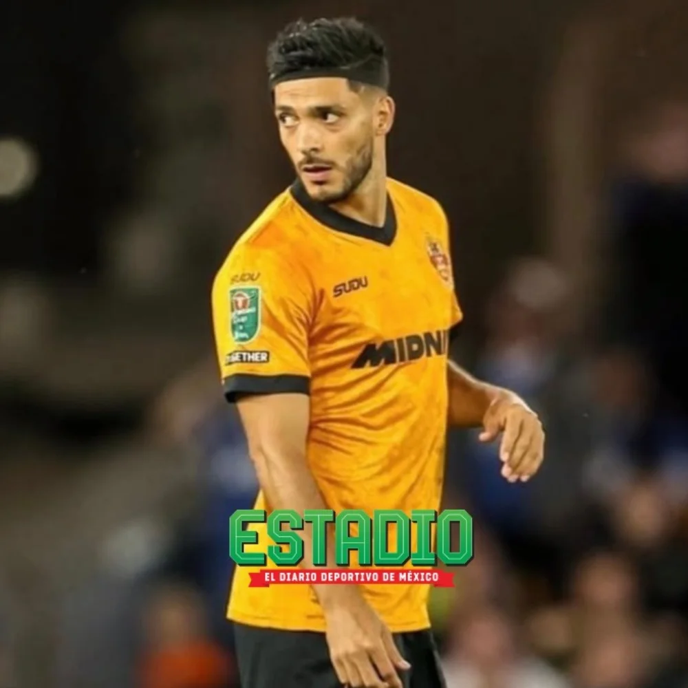 ¡De vuelta a casa! Raúl Jiménez reaparece con los Wolves y recibe un recibimiento especial