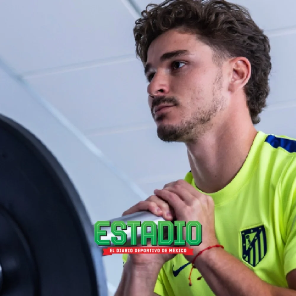Julián Álvarez reporta con el Atlético de Madrid en medio de la incertidumbre sobre su futuro
