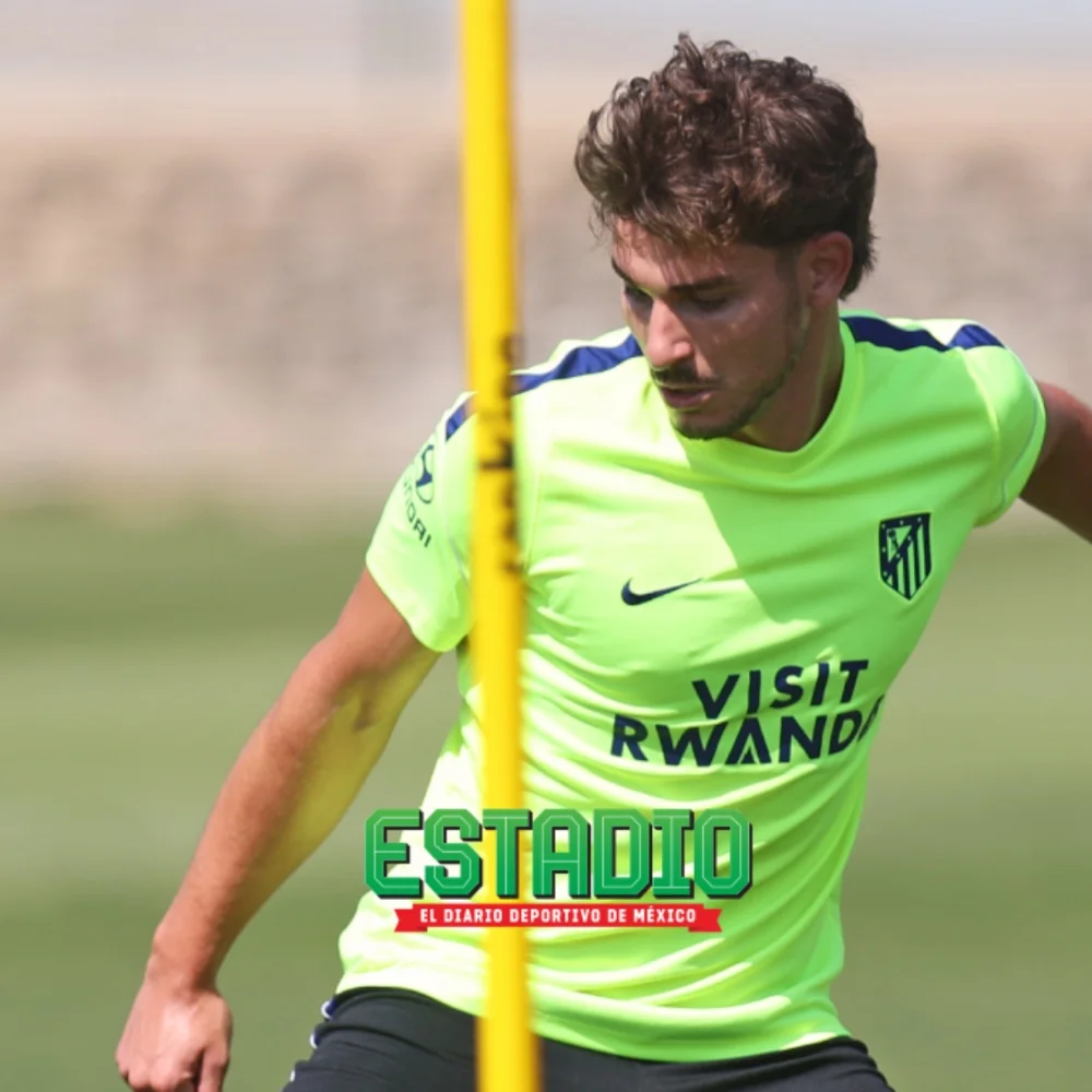 Julián Álvarez pide salir al Barcelona y Simeone frena sus planes