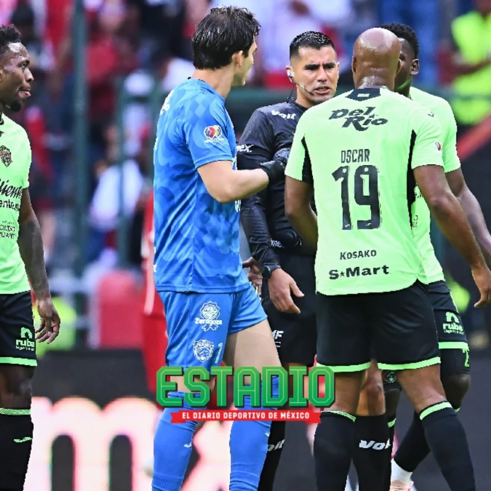¡Tensión en Juárez! Sebastián Jurado y Guilherme Castilho tienen acalorado cruce tras ser goleado ante Toluca