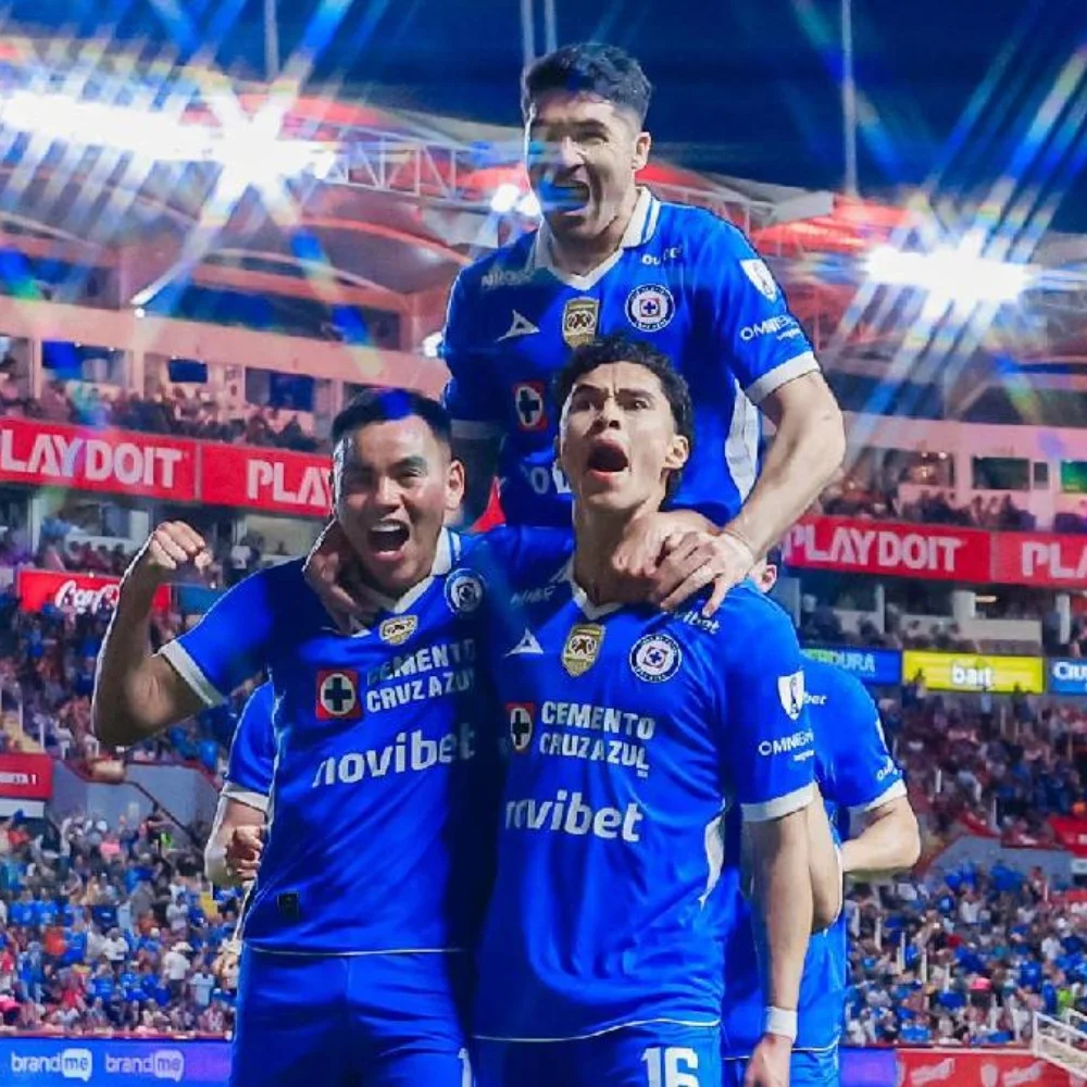 Cruz Azul apuesta por el plantel de Joel Huiqui: Víctor Velázquez descarta más refuerzos