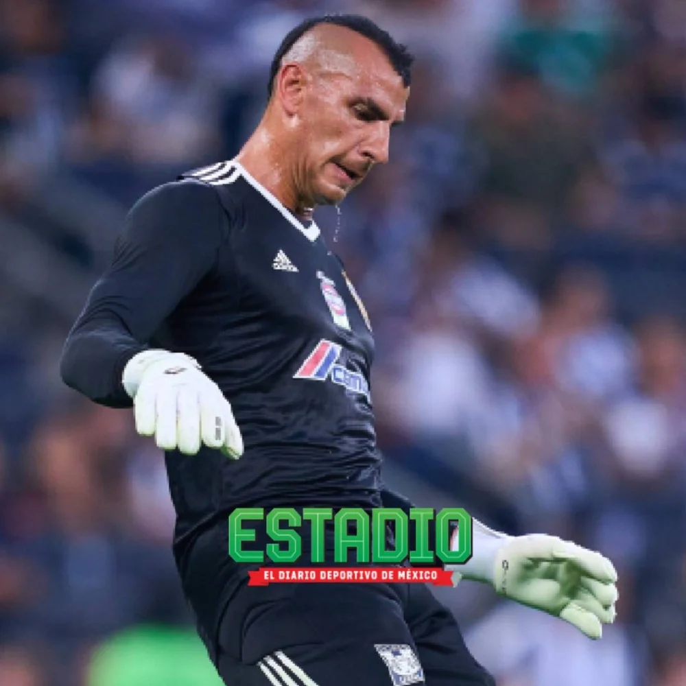 ¡Les recuerda la final regia! Nahuel Guzmán sale a calentar frente a Monterrey con peculiar playera